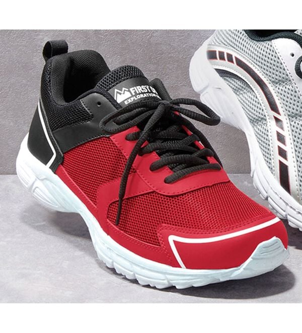 「履きやすい！ブランドスニーカー（メンズスニーカー）」｜ファーストダウンレッド