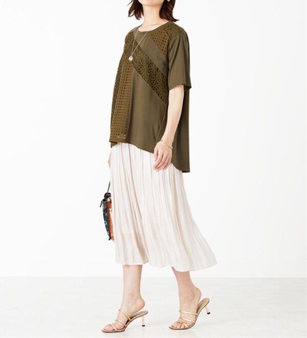 BELLUNA（ベルーナ）の「【Ｌａｇｒｉｌｕａ】異素材レース切替プルオーバー（カットソー）」｜詳細画像