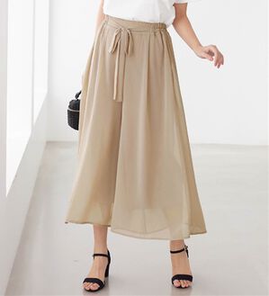 alotta（アロッタ）の「ふんわりシフォンワイドパンツ（ワイドパンツ・ガウチョ）」｜グレージュ