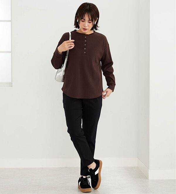 BELLUNA（ベルーナ）の「チノ見えストレッチ素材テーパードパンツ（テーパードパンツ）」｜詳細画像