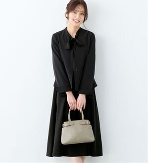 alotta（アロッタ）の「【2点セット】【選べるジャケット】洗える上品ボウタイワンピーススーツ（ワンピースセットスーツ）」｜B ﾌﾞﾗｯｸ無地ｼﾞｬｹｯﾄ/ﾌﾞﾗｯｸﾜﾝﾋﾟｰｽ