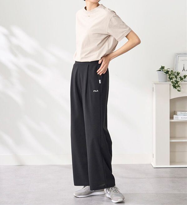 BELLUNA（ベルーナ）の「＜ＦＩＬＡ＞ジョーゼット素材タックワイドパンツ（ワイドパンツ・ガウチョ）」｜詳細画像