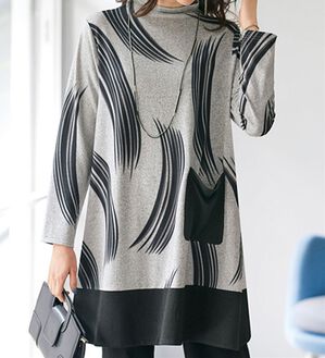 BELLUNA（ベルーナ）の「モダンプリントたっぷりシルエットチュニック（チュニック）」｜グレー系
