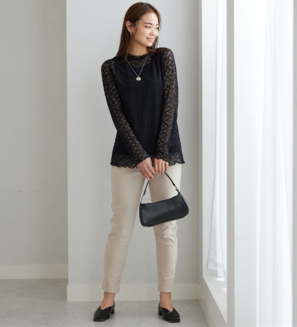 BELLUNA（ベルーナ）の「マシュマロみたいな裏ベロアなめらかストレッチパンツ（フルレングスパンツ）」｜詳細画像