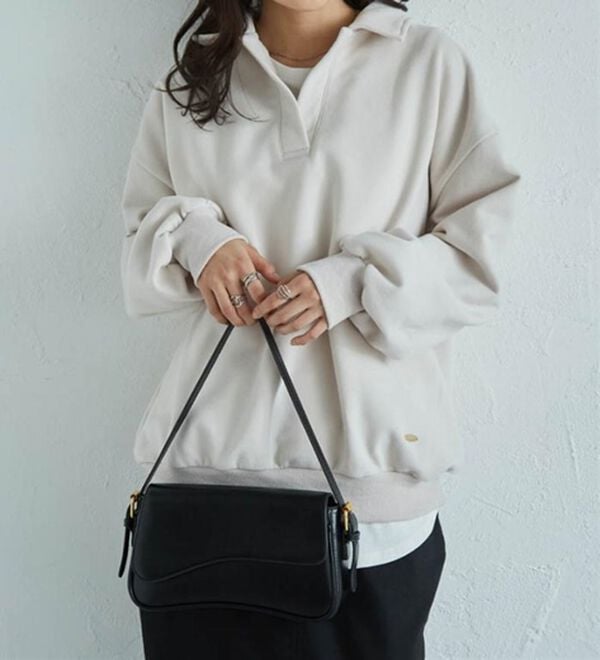 RANAN（ラナン）の「あったか裏起毛衿付きオーバーサイズスウェット（トレーナー・スウェット）」｜詳細画像