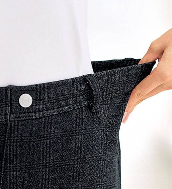 BELLUNA（ベルーナ）の「ラクふわスッキリ！静電気防止裏ファーパンツ（フルレングスパンツ）」｜詳細画像