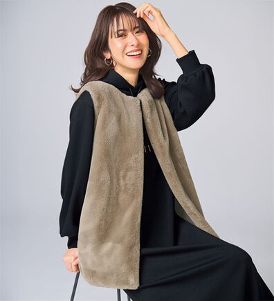 BELLUNA（ベルーナ）の「ホック付もこもこファーベスト（ベスト）」