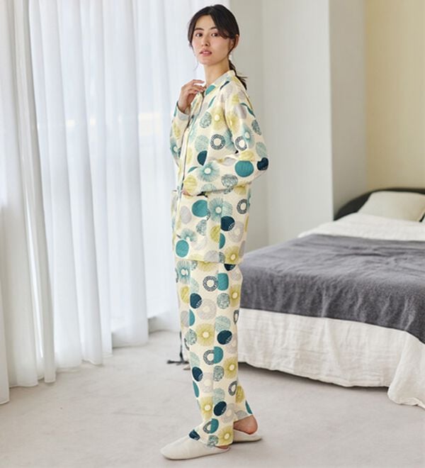 LAVIENNE（ラヴィエンヌ）の「綿入りキルトパジャマ（パジャマ・ルームウェア）」｜詳細画像