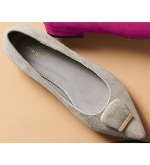 RANAN（ラナン）の「モチーフデザインパンプス（パンプス）」｜ライトグレー