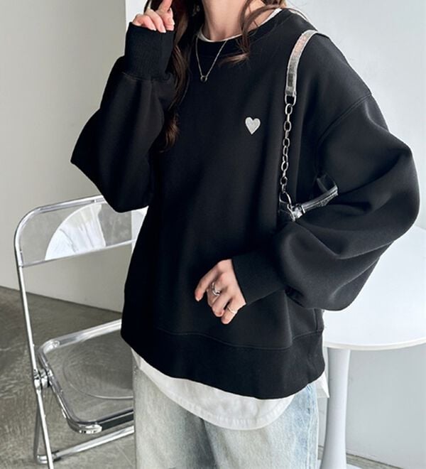 GeeRA（ジーラ）の「ロゴ＆ハート刺しゅう裏起毛スウェット（トレーナー・スウェット）」｜詳細画像