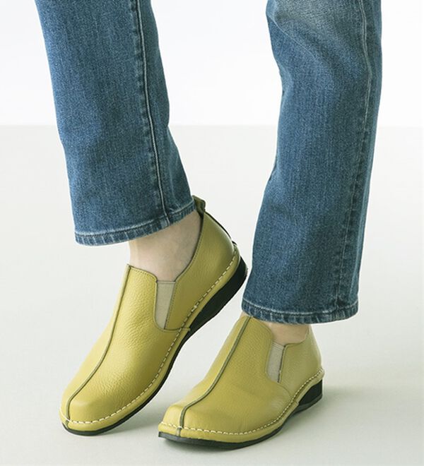 ルフラン（ルフラン）の「柔らかレザーの４Ｅ両サイドゴムシューズ（スニーカー）」｜詳細画像