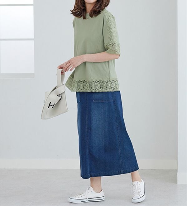 BELLUNA（ベルーナ）の「リーフ柄レース使いプルオーバー（カットソー）」｜詳細画像