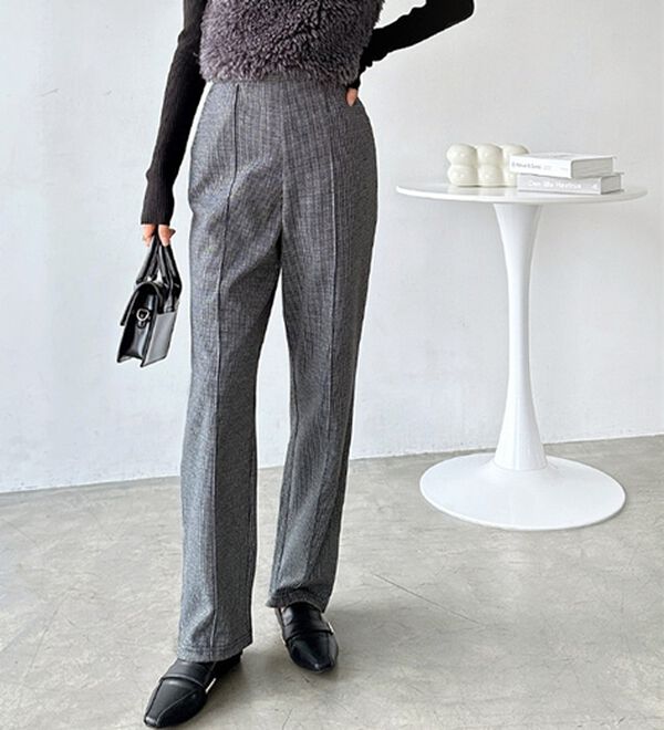 GeeRA（ジーラ）の「ウールライクピンタックストレートパンツ（ワイドパンツ・ガウチョ）」｜詳細画像