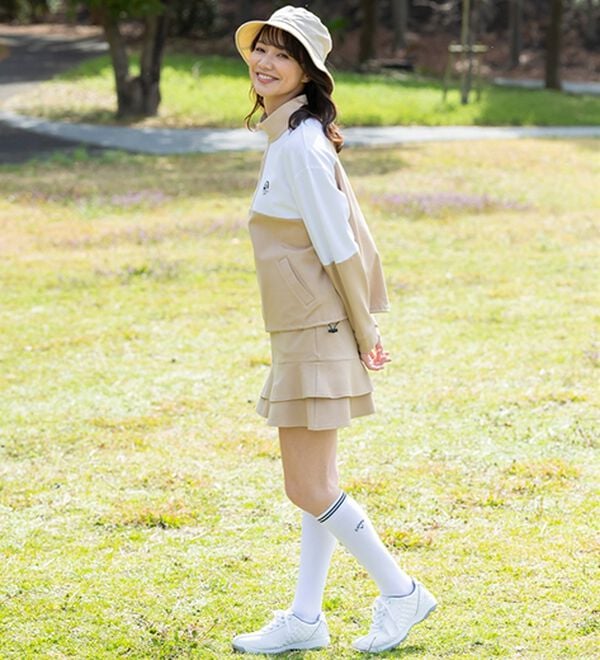 BELLUNA（ベルーナ）の「【三枝こころコラボ】ロゴ使いフレアースカート（ミニスカート）」｜詳細画像