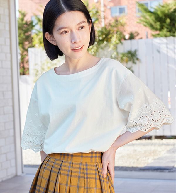 Viola e Viola（ヴィオラ エ ヴィオラ）の「綿１００％ 袖レース切替Ｔシャツ（Tシャツ）」｜詳細画像