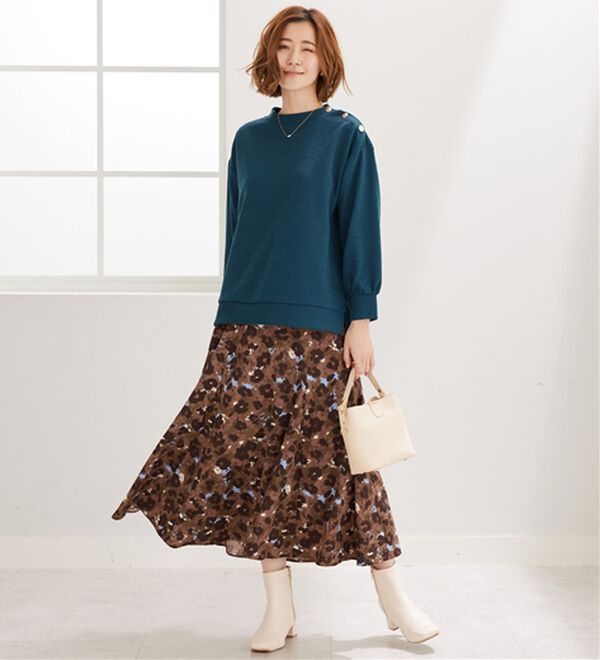 BELLUNA（ベルーナ）の「ジャカード素材肩ボタンプルオーバー（カットソー）」｜詳細画像