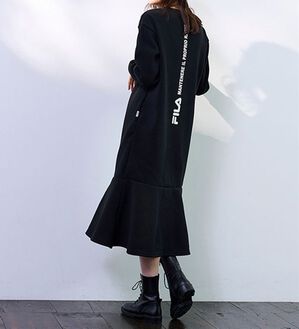 RANAN（ラナン）の「＜ＦＩＬＡ＞裏起毛裾フレアーワンピース（その他ワンピース）」｜ブラック