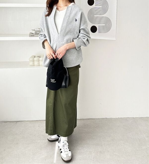 GeeRA（ジーラ）の「【Ｕ．Ｓ．ＰＯＬＯ　ＡＳＳＮ】深Ｖネックプルオーバー（トレーナー・スウェット）」｜詳細画像