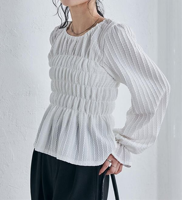 RANAN（ラナン）の「シャーリングカットブラウス（カットソー）」｜詳細画像