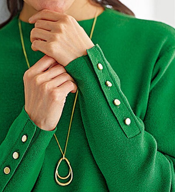 BELLUNA（ベルーナ）の「もちもち素材袖ボタンニットプルオーバー（ニット・セーター）」｜詳細画像