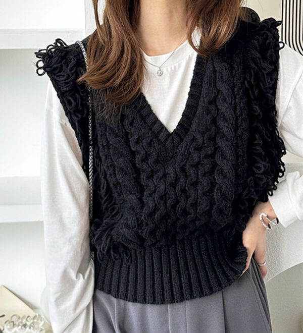 GeeRA（ジーラ）の「フリンジニットベスト（ベスト）」｜詳細画像