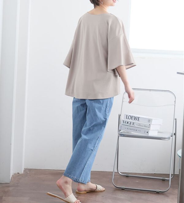 A HAPPY MARILYN（アハッピーマリリン）の「【Ｌ～６Ｌ／選べる丈】チラ見え防止！半袖フレアートップス（ブラウス）」｜詳細画像