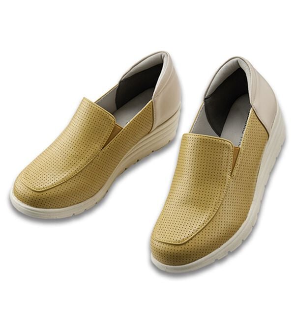 ルフラン（ルフラン）の「４Ｅ美脚見せ異素材使いスリッポンシューズ（スリッポン）」｜マスタード