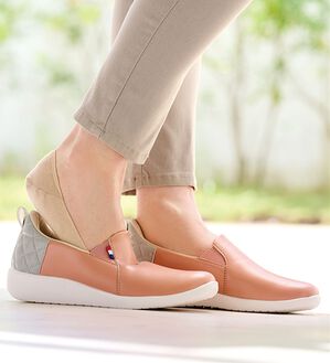 BELLUNA（ベルーナ）の「サッと履けるスリッポンシューズ（スリッポン）」｜ピンク
