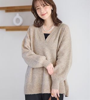 Viola e Viola（ヴィオラ エ ヴィオラ）の「【洗えるもちもち】首回りすっきり見せＶネックニット（ニット・セーター）」｜グレージュ