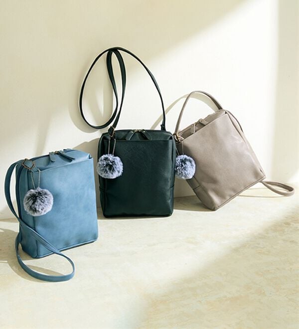 BELLUNA（ベルーナ）の「ガバッと開く！充実収納の３層式ミニショルダー（ショルダーバッグ）」｜詳細画像