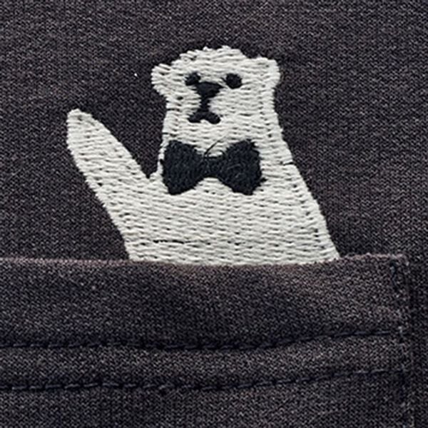 BELLUNA（ベルーナ）の「ポケット刺しゅう袖タックデザインプルオーバー（カットソー）」｜詳細画像