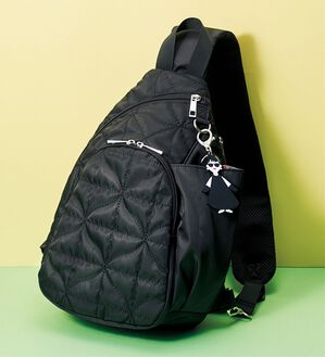 ルフラン（ルフラン）の「＜ハッピーフェイス＞キルティングボディショルダー（ショルダーバッグ）」｜1