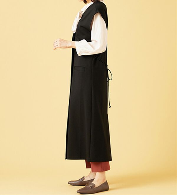 BELLUNA（ベルーナ）の「すっきりキレイ見え！Ｖネックロングジレ（ジレ）」｜詳細画像