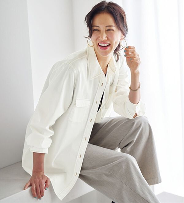 BELLUNA（ベルーナ）の「Ｇジャン未満の軽やかライトオンスデニムシャツ（シャツ）」｜オフホワイト