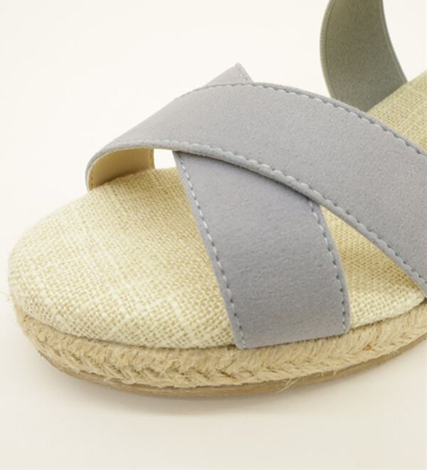 BELLUNA（ベルーナ）の「＜Ｓｏｉｔｔｏ　Ｍｅ＞クッション中敷フィットサンダル（サンダル・ミュール）」｜詳細画像