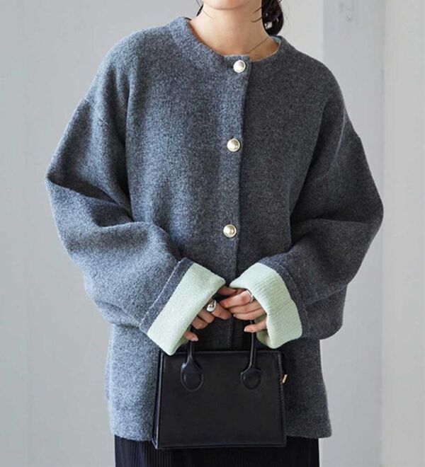 RANAN（ラナン）の「裏配色ゴールド調ボタンニットコーディガン（ニットカーディガン）」｜詳細画像