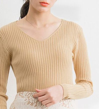 Pierrot（ピエロ）の「【選べるネック】華奢見え綿混リブニット（ニット・セーター）」