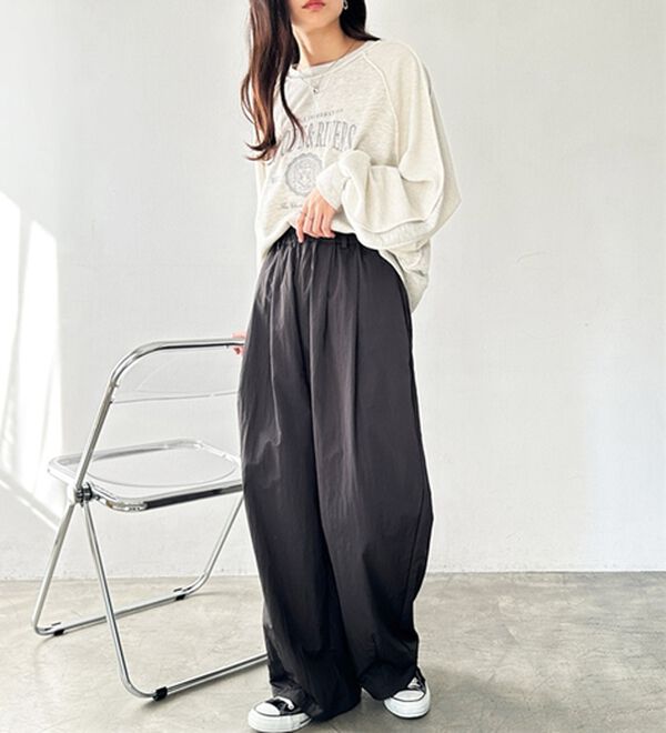 GeeRA（ジーラ）の「さらとろ素材が嬉しい！ダブルタックワイドパンツ（フルレングスパンツ）」｜詳細画像