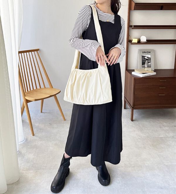 GeeRA（ジーラ）の「ギャザーショルダーバッグ（ハンドバッグ）」｜詳細画像