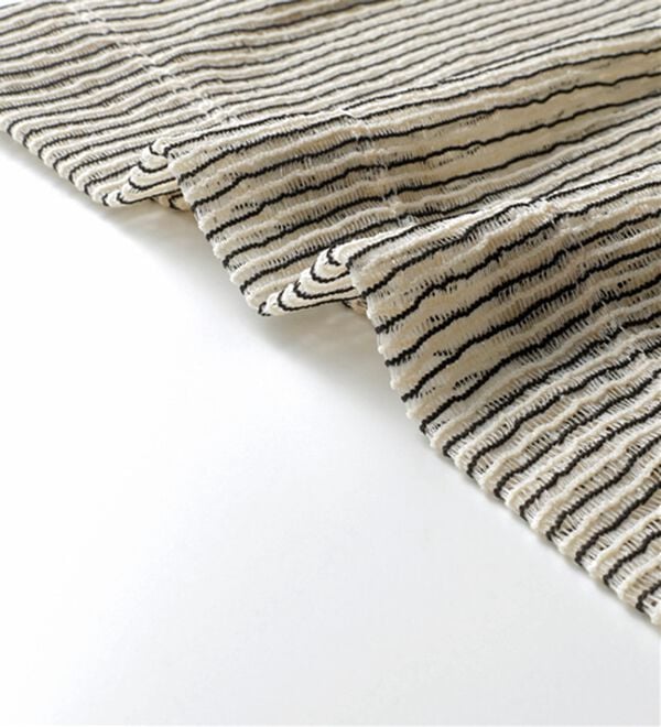 BELLUNA（ベルーナ）の「【2点セット】シアーストライプ素材ジレアンサンブル（アンサンブル）」｜詳細画像