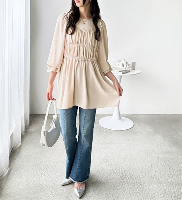 GeeRA（ジーラ）の「シャーリングビスチェデザインチュニックブラウス（ブラウス）」｜詳細画像