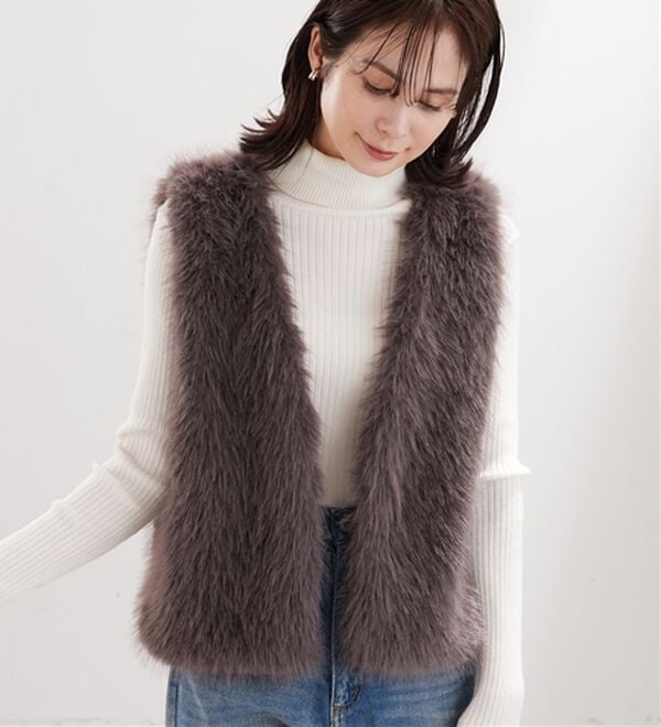 BELLUNA（ベルーナ）の「着映える！ショート丈もこもこファーベスト（ベスト）」｜詳細画像