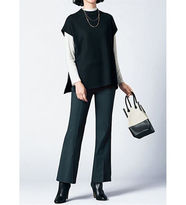 VINNO（ヴィノ）の「ストレッチ素材・裾フレアーパンツ（フルレングスパンツ）」｜詳細画像