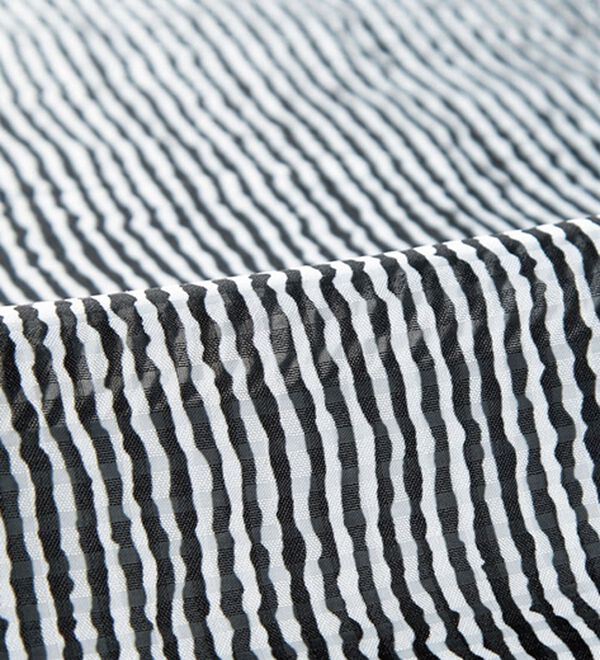 BELLUNA（ベルーナ）の「シャドーチェック素材ストライプジレアンサンブル（パーカー）」｜詳細画像