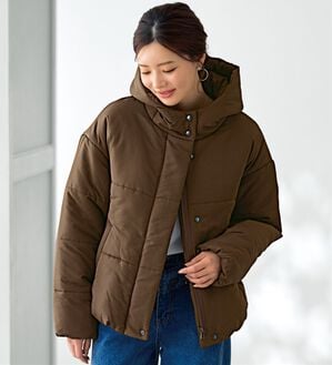 BELLUNA（ベルーナ）の「軽いのにあたたかい！中わたショートブルゾン（ブルゾン）」｜ブラウン