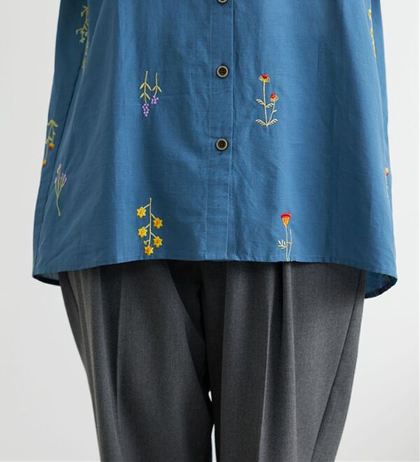 BELLUNA（ベルーナ）の「【Ｌａｇｒｉｌｕａ】花柄刺しゅうデザインチュニック（チュニック）」｜詳細画像