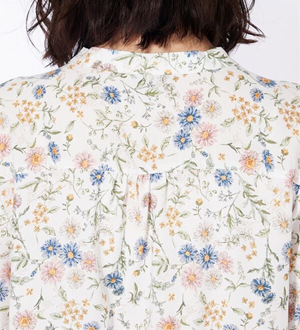 BELLUNA（ベルーナ）の「レーヨン素材ギャザー使いプリントブラウス（ブラウス）」｜詳細画像