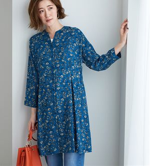 BELLUNA（ベルーナ）の「【接触冷感】レーヨン素材ウエストタック使いワンピース（その他ワンピース）」｜ブルー系花柄