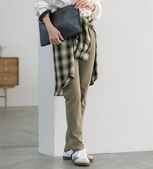 BELLUNA（ベルーナ）の「美ストレッチ素材レギンスパンツ【Ｐｒｉｍａ　Ｆｉｔ　Ｐａｎｔｓ】（スパッツ・レギンス）」｜オリーブ