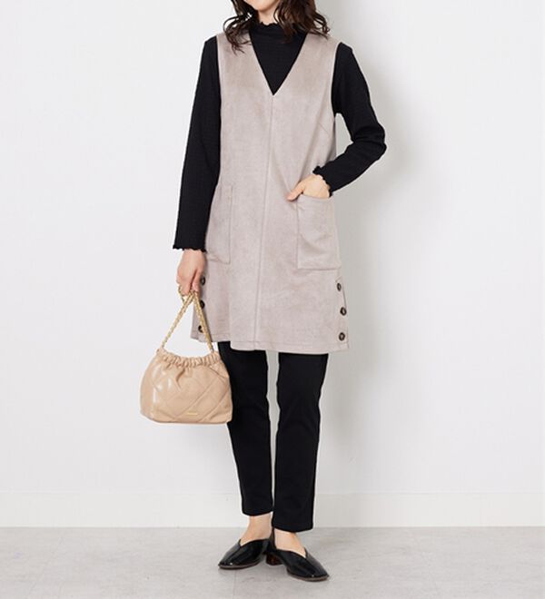 BELLUNA（ベルーナ）の「スエード調サイドボタンジャンパードレス（ジャンパースカート）」｜詳細画像